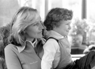 Stacia Larranna Celeste Lipka: The Fascinating Life of Angie Bowie’s Daughter stacia-larranna-celeste