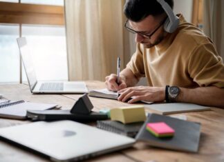 How to Future-Proof Your Career Through Continuous Learning How to Future-Proof Your Career Through Continuous Learning