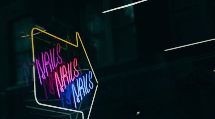 Choosing the Right Neon Sign for Your Business Needs Choosing the Right Neon Sign for Your Business Needs