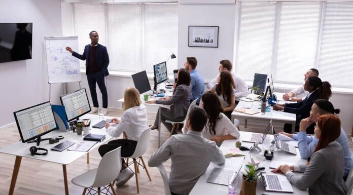 From Networking to Negotiation: How Trade Associations Open Doors for SMEs From Networking to Negotiation: How Trade Associations Open Doors for SMEs