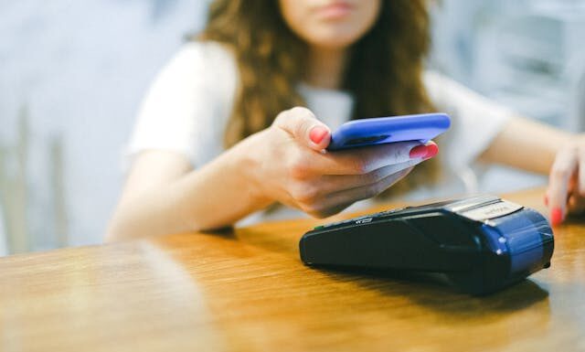 How Embedded Finance Is Reshaping Everyday Transactions How Embedded Finance Is Reshaping Everyday Transactions